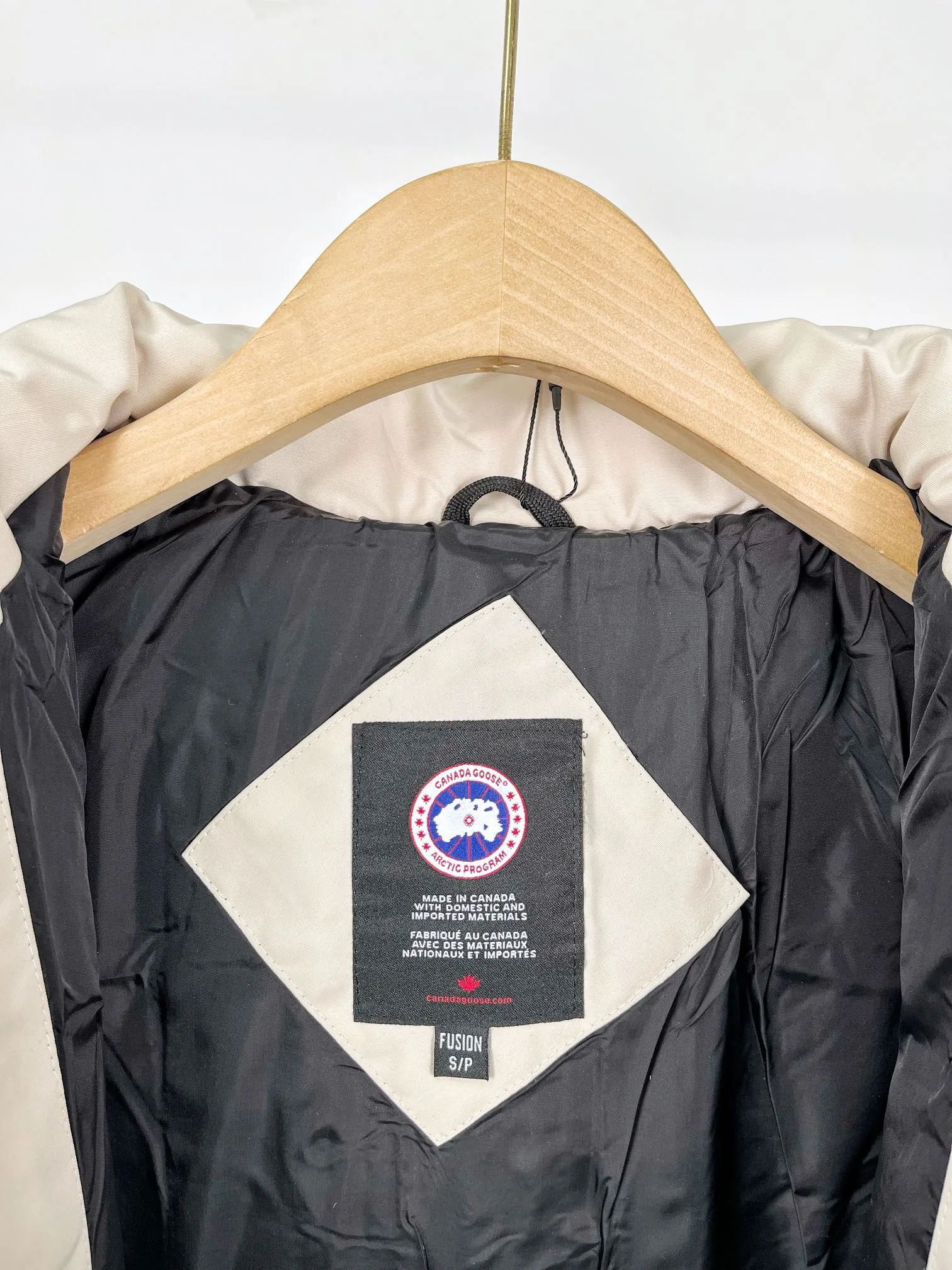 P720 𝐂𝐚𝐧𝐚𝐝𝐚 𝐠𝐨𝐨𝐬𝐞丨Canada Goose 29 down jackets Size: S-XXL